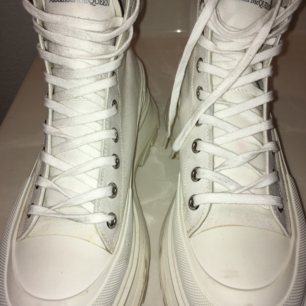 Alexander McQueen shoes in decent off white color size 10 1/2 - Picture 5 of 5